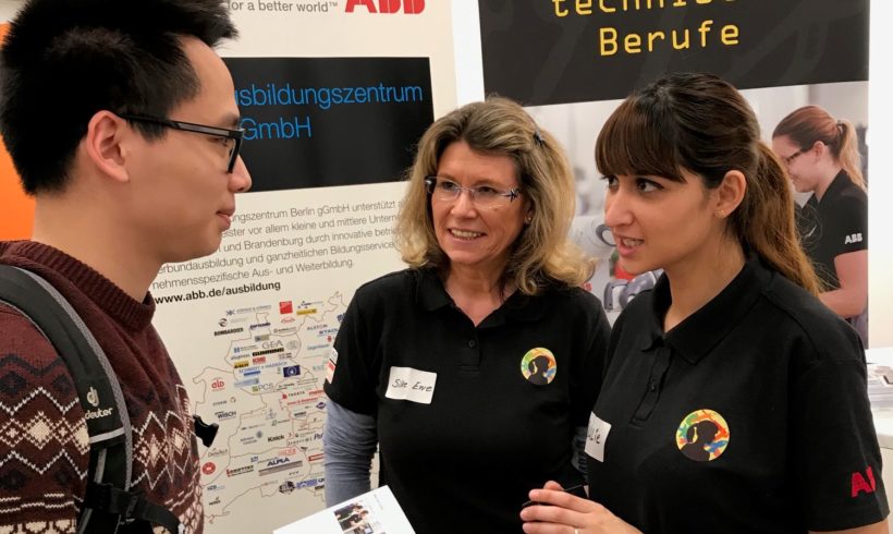 girlsatec auf der Schüler-Messe Stuzubi girlsatec auf der Schüler-Messe Stuzubi