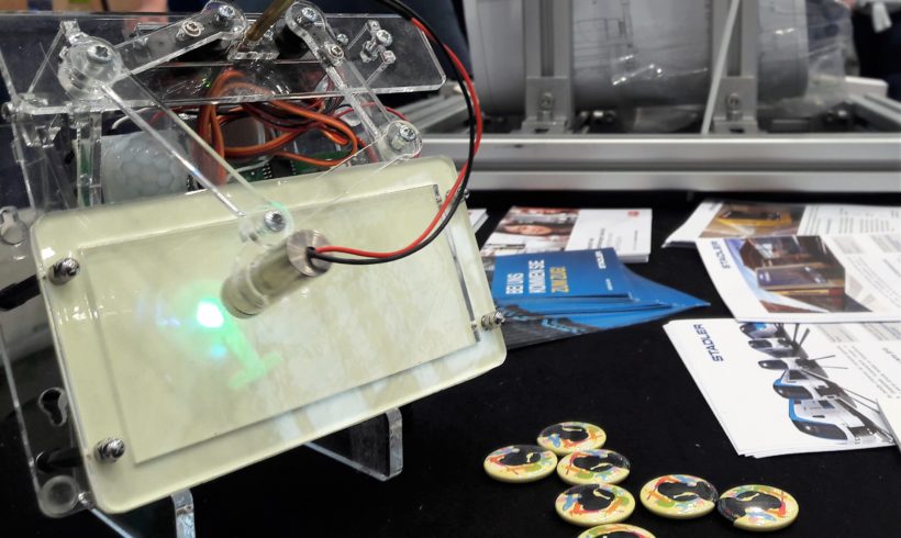 Laseruhr lockt lernwillige Lehrlinge Laseruhr lockt lernwillige Lehrlinge