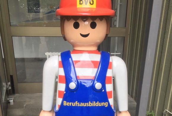 „Einsteigen bitte“ – bei der BVG „Einsteigen bitte“ – bei der BVG