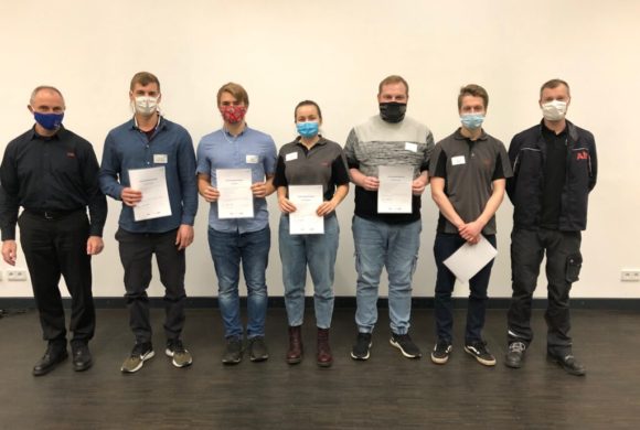 Zusatzqualifikationen in der Ausbildung? Zusatzqualifikationen in der Ausbildung?