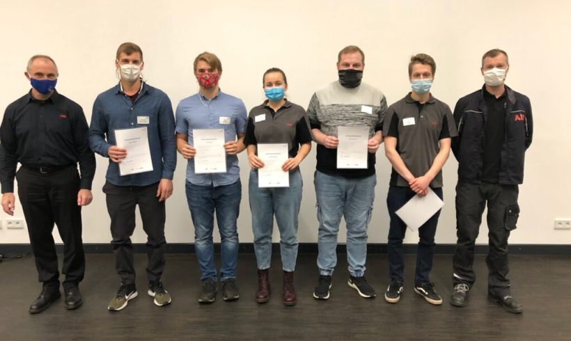 Zusatzqualifikationen in der Ausbildung? Zusatzqualifikationen in der Ausbildung?